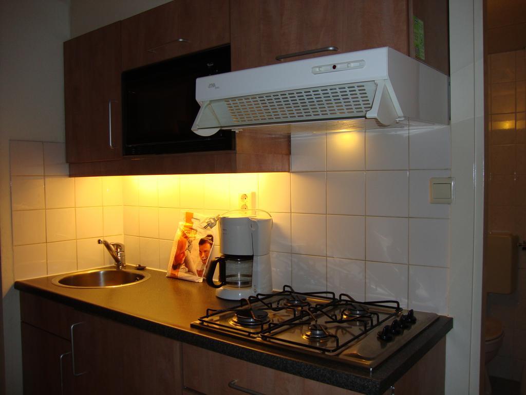 Vakantiepark De Berkenhorst Kootwijk 客房 照片