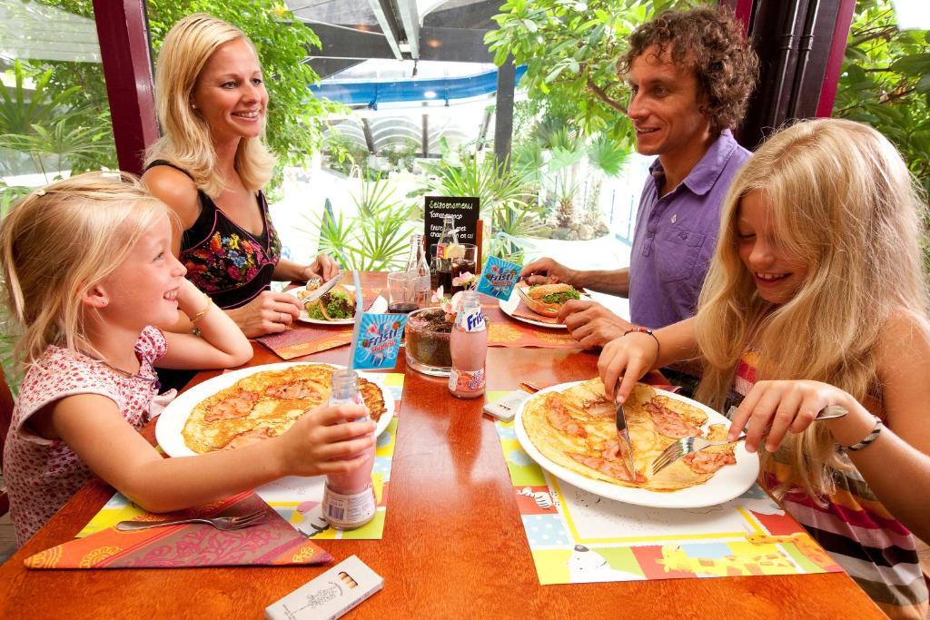 Vakantiepark De Berkenhorst Kootwijk 外观 照片